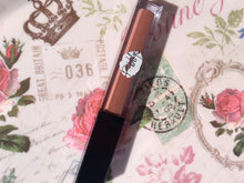 Load image into Gallery viewer, Lynn