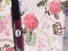 Load image into Gallery viewer, Queen D
